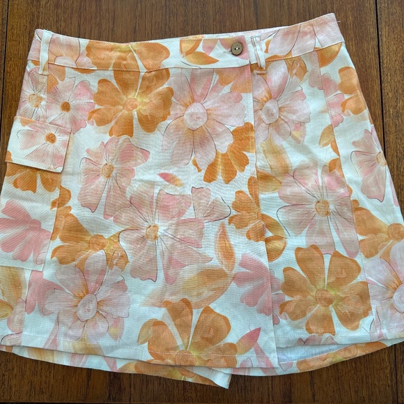 Charlie B Printed Linen Blend Wrap Skort - As New - Picture 12 of 13
